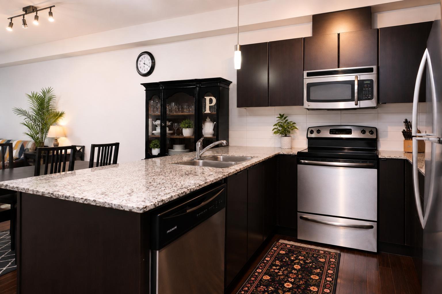 Photo of 123 9655 KING GEORGE BLVD BOULEVARD 7