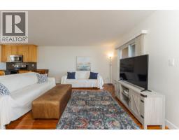 Photo 11 of 37, 106 1699 7TH AVENUE · Prince George, BC