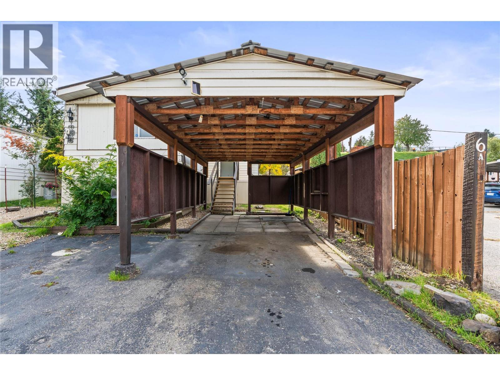 #6A 15401 Kalamalka Road - 9
