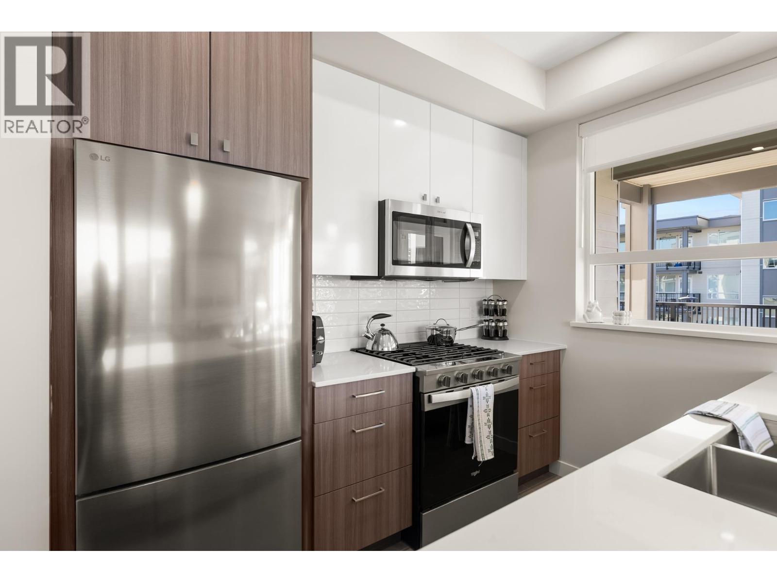 Photo of 414 23222 GILLEY ROAD 9