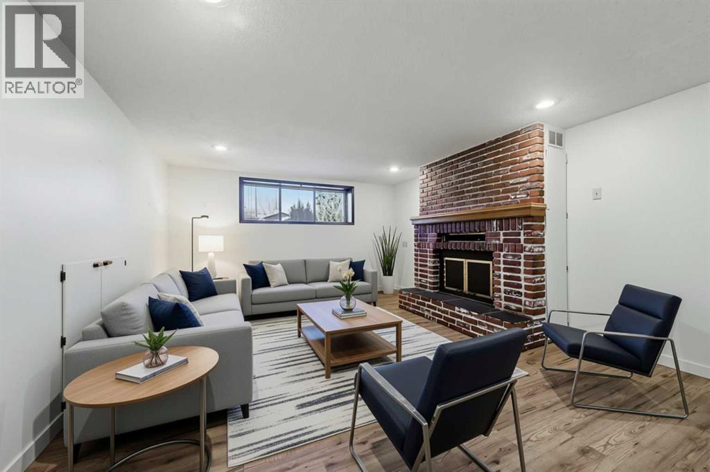 8252 7 Street SW, Calgary — photo 28