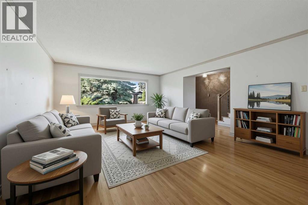 8252 7 Street SW, Calgary — photo 15