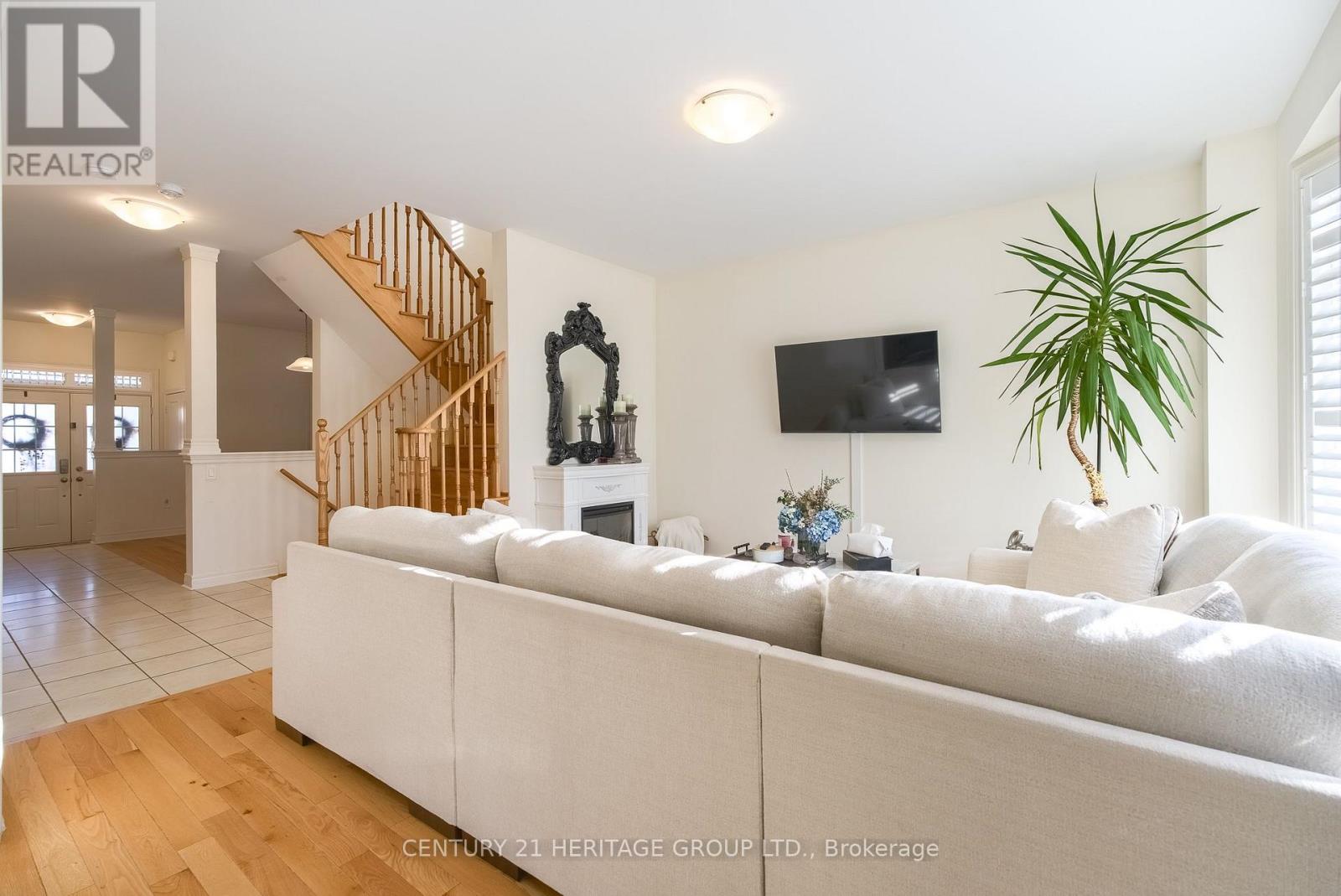 41 Algeo Way, Bradford West Gwillimbury, ON photo 10