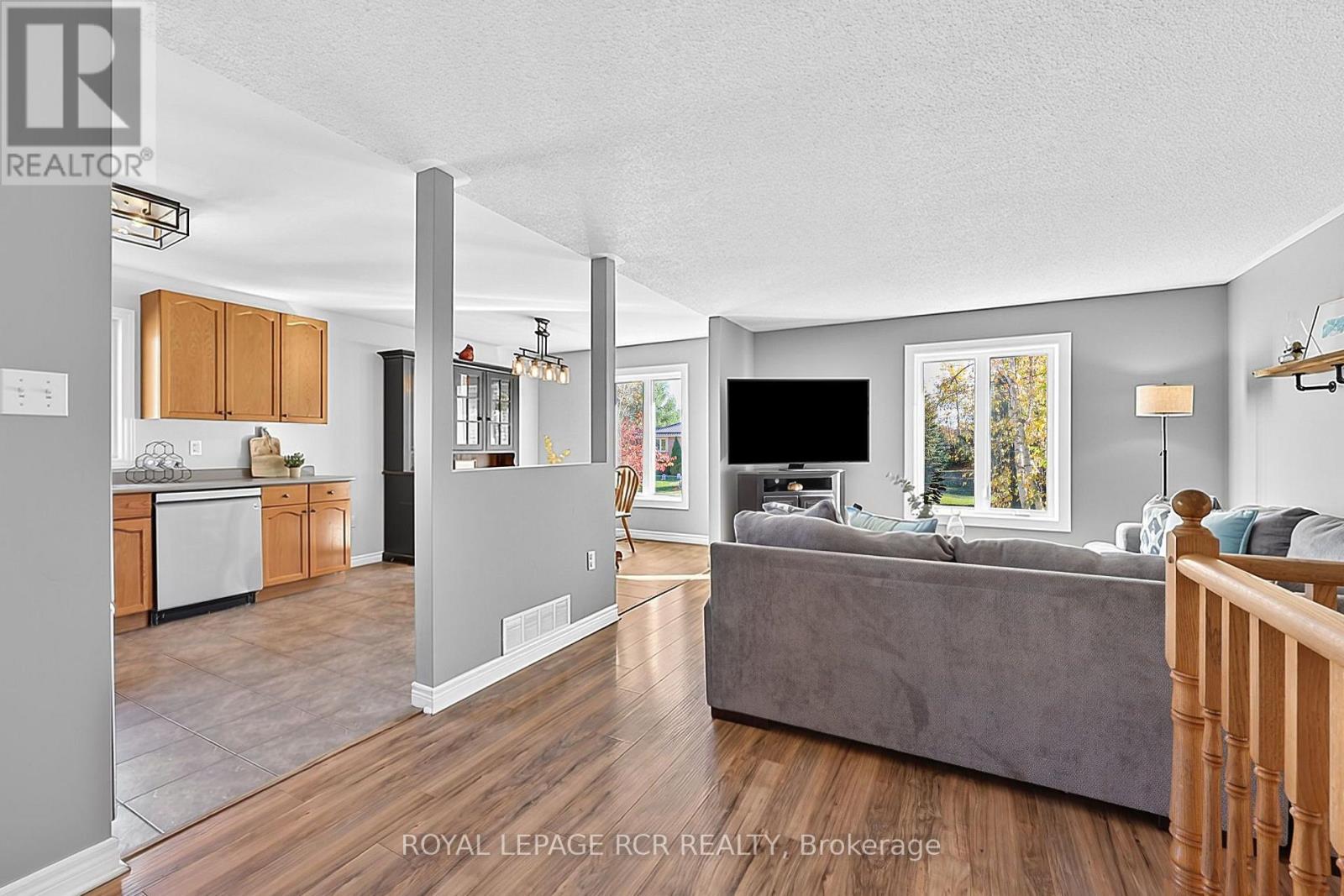 22 Rosewood Drive, Adjala-Tosorontio photo 10