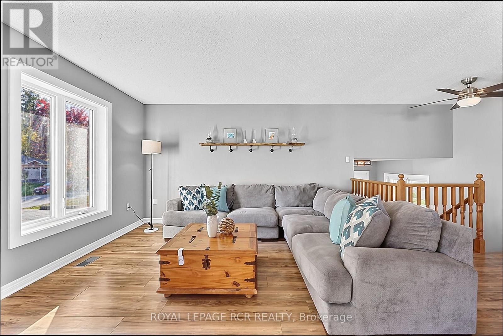 22 Rosewood Drive, Adjala-Tosorontio photo 11