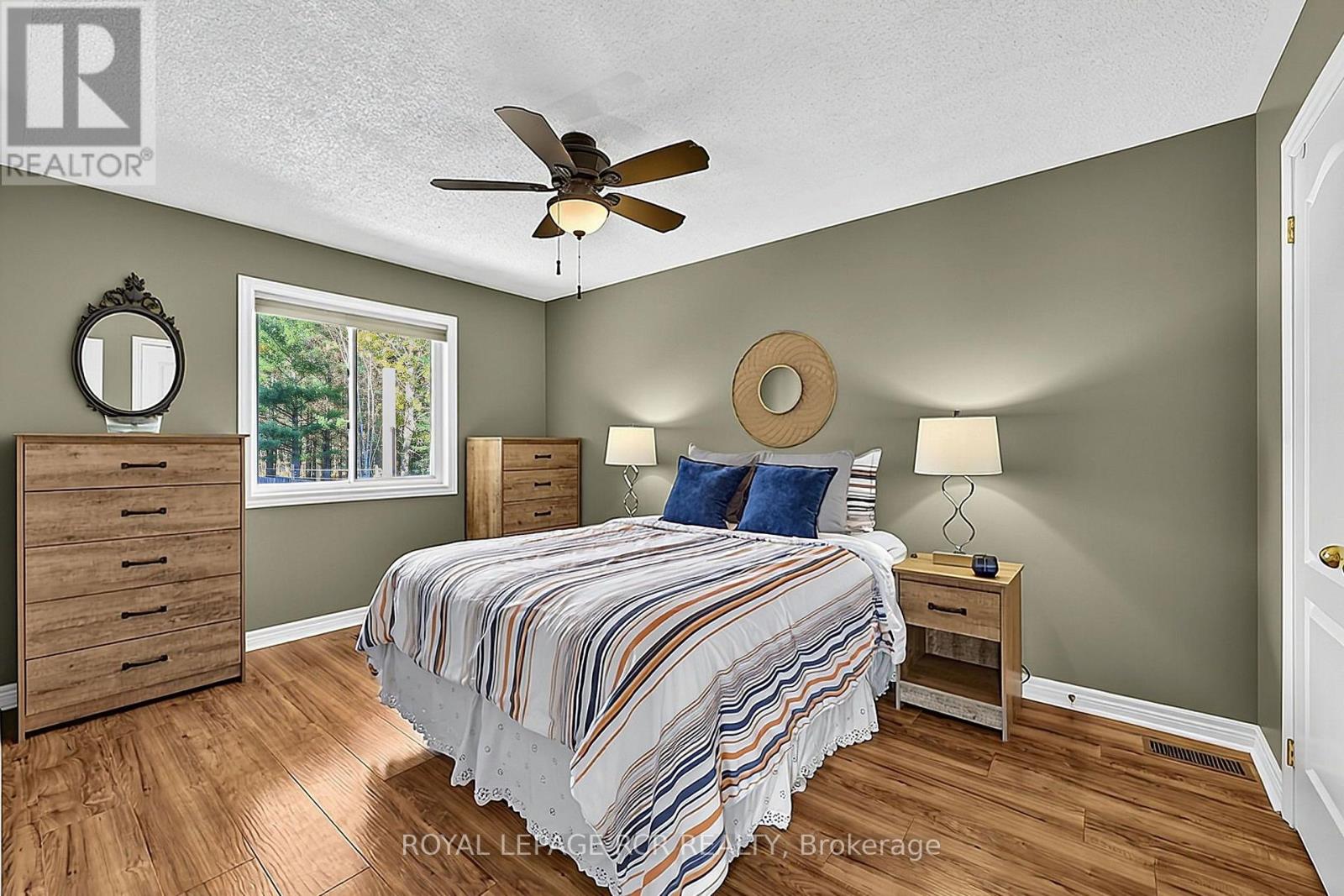 22 Rosewood Drive, Adjala-Tosorontio photo 20