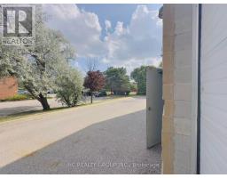 2 - 195 Clayton Drive, Markham, ON L3R7P3 Photo 13