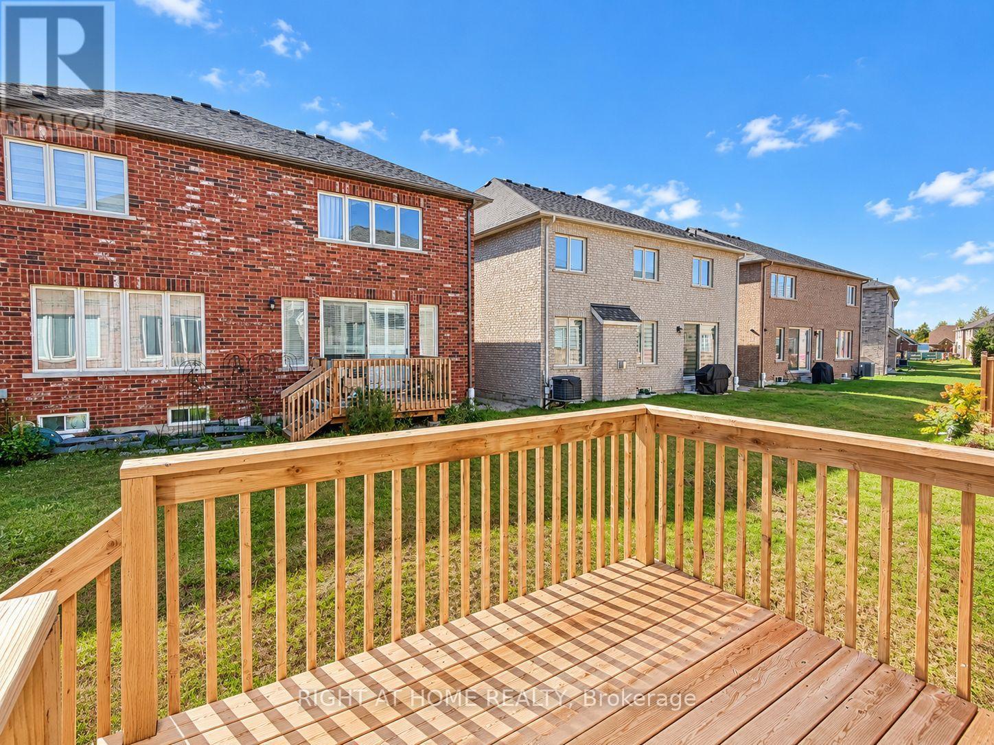 23 Bruce Welch Avenue, Georgina, ON photo 17