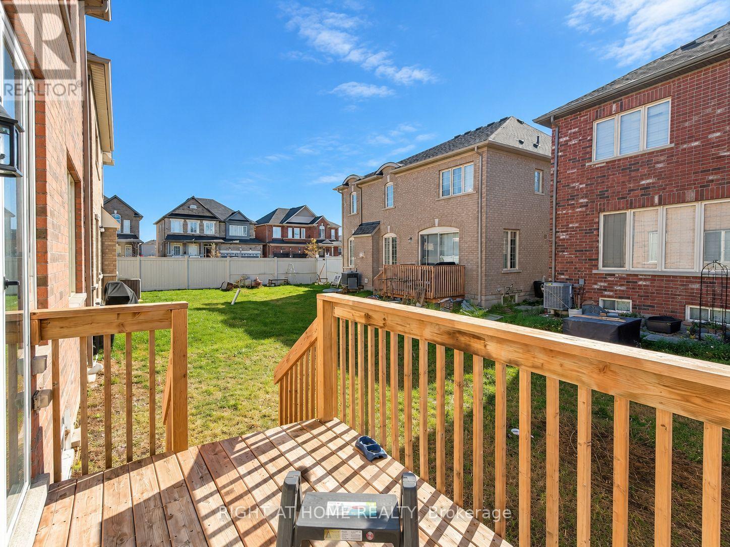 23 Bruce Welch Avenue, Georgina, ON photo 19