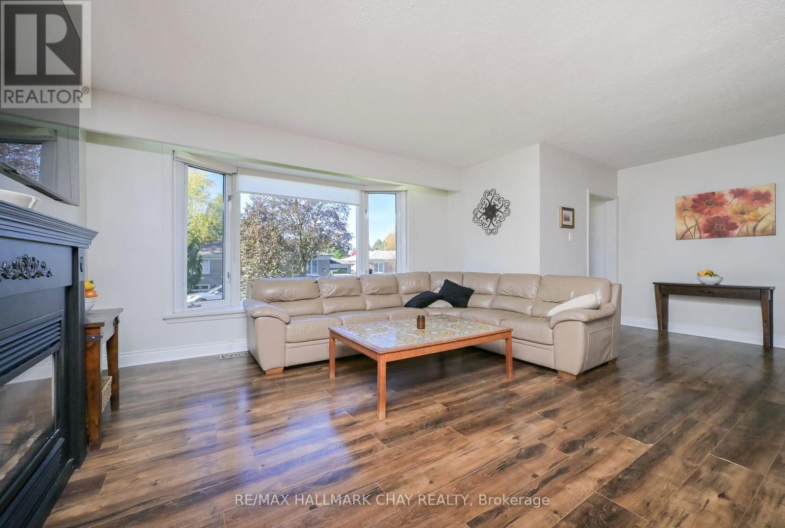 51 William Street, New Tecumseth photo 13