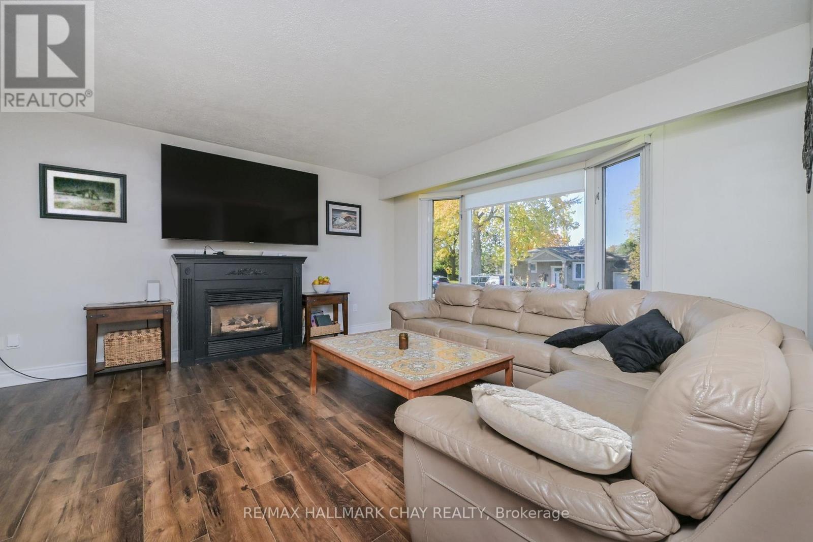 51 William Street, New Tecumseth photo 14