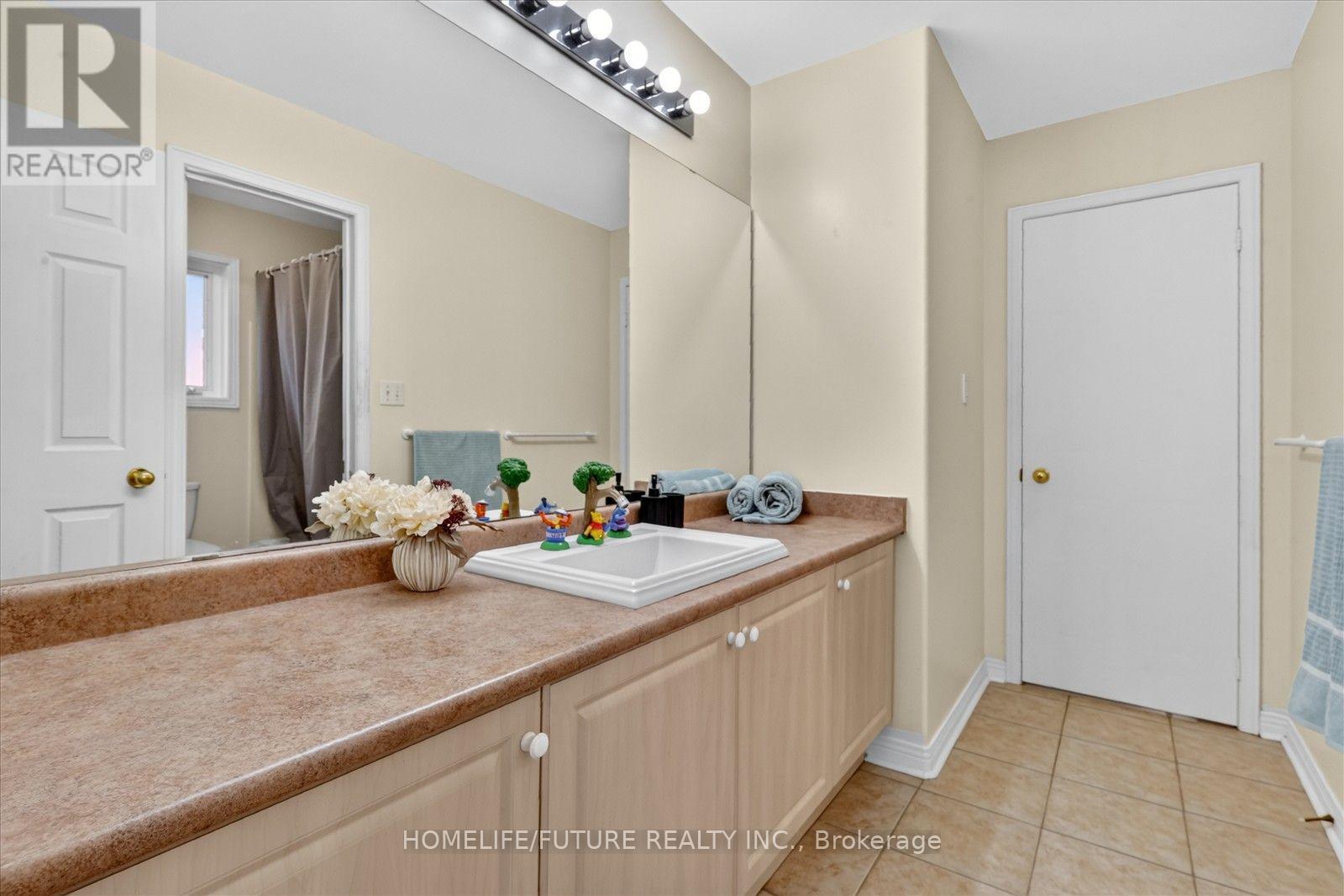 24 Medley Crescent, Markham, ON photo 32