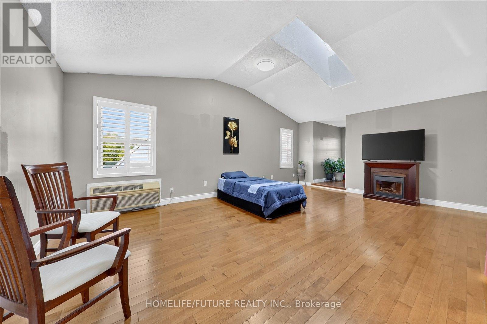 24 Medley Crescent, Markham, ON photo 37