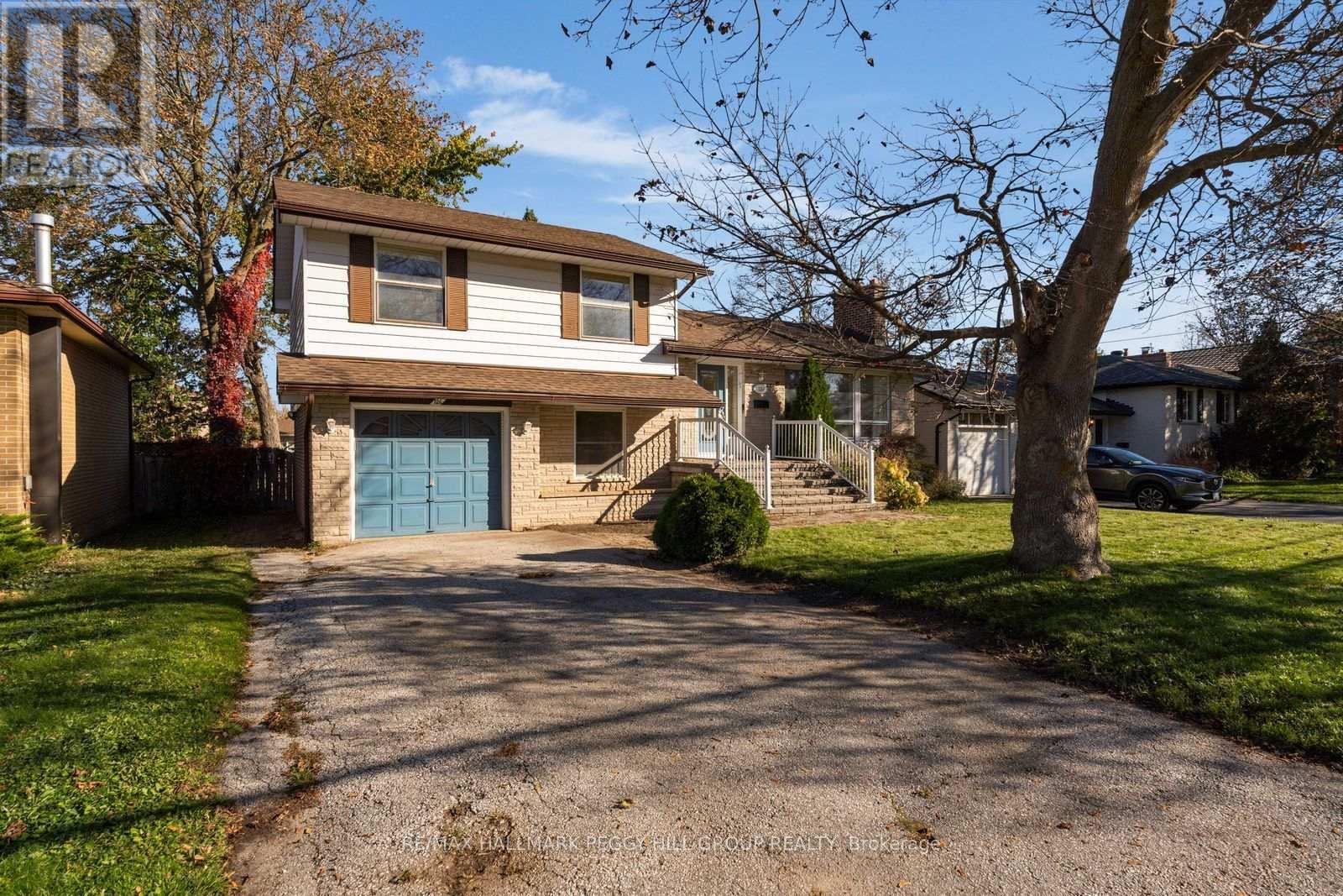126 Steel Street, Barrie, ON