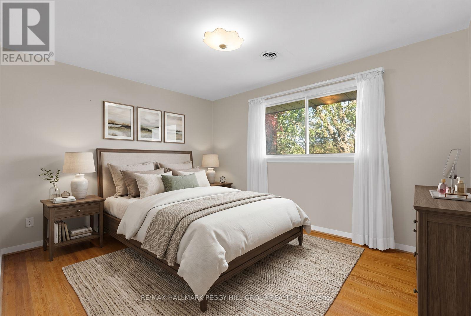 126 Steel Street, Barrie, ON photo 8