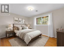 Bedroom 3 - 126 Steel Street, Barrie, ON L4M2G2 Photo 8