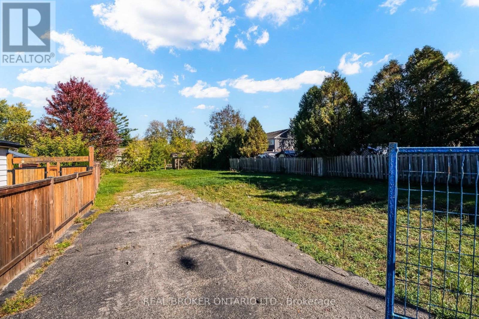159 Bronte Street South, Milton, ON photo 12