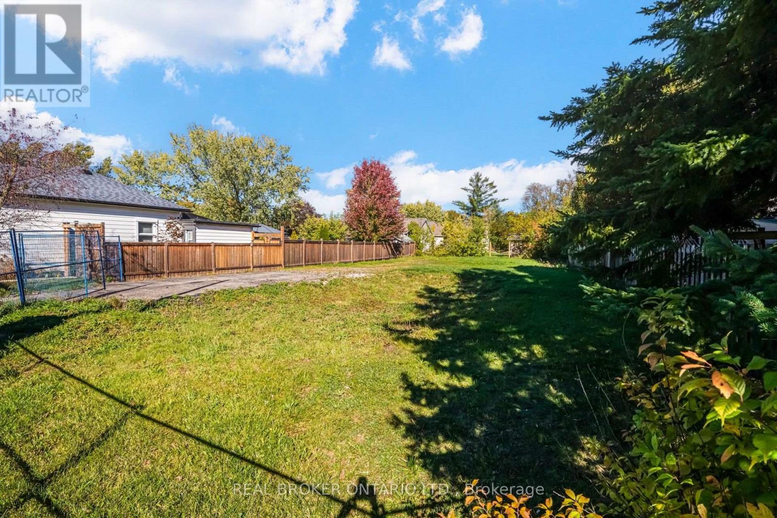 159 Bronte Street South, Milton, ON photo 14