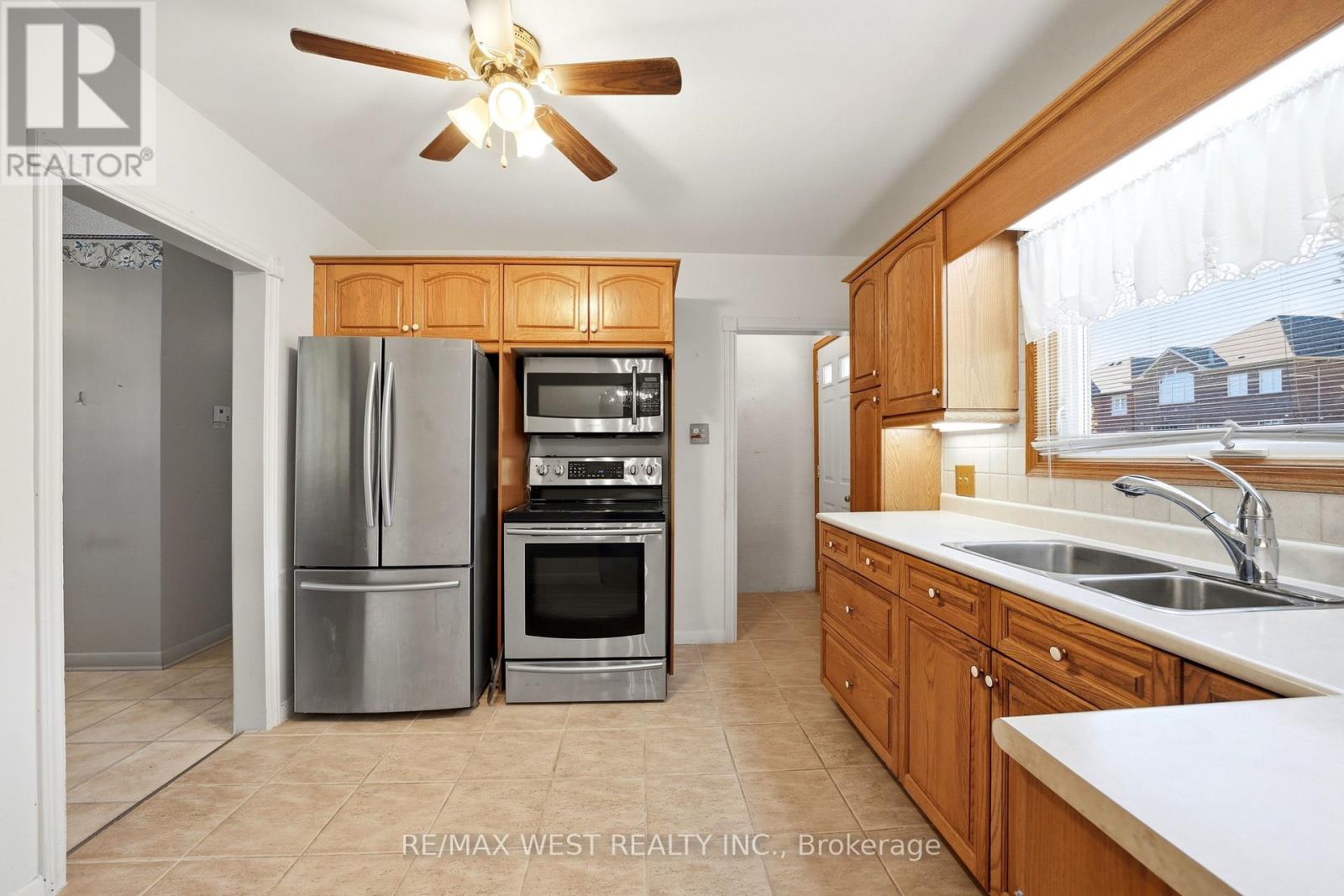 10168 Tenth Line, Halton Hills, ON photo 4