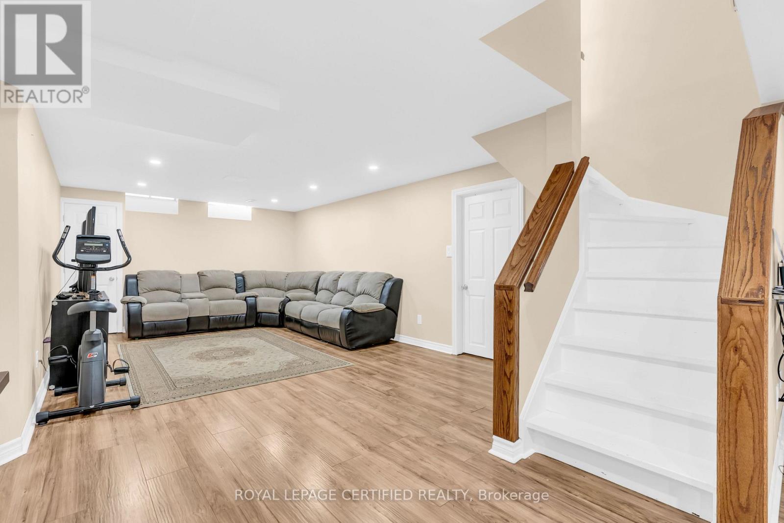22 Madelaine Crescent, Brampton, ON photo 34