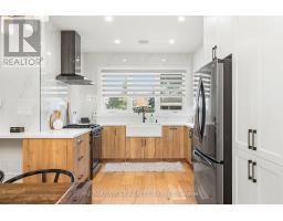 42 Woolton Crescent, Toronto, ON M6M4K9 Photo 12
