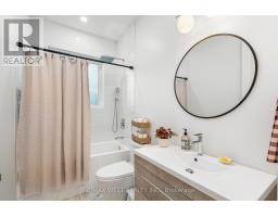 42 Woolton Crescent, Toronto, ON M6M4K9 Photo 17