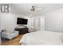 42 Woolton Crescent, Toronto, ON M6M4K9 Photo 23