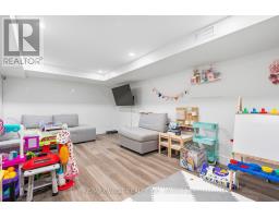 42 Woolton Crescent, Toronto, ON M6M4K9 Photo 29