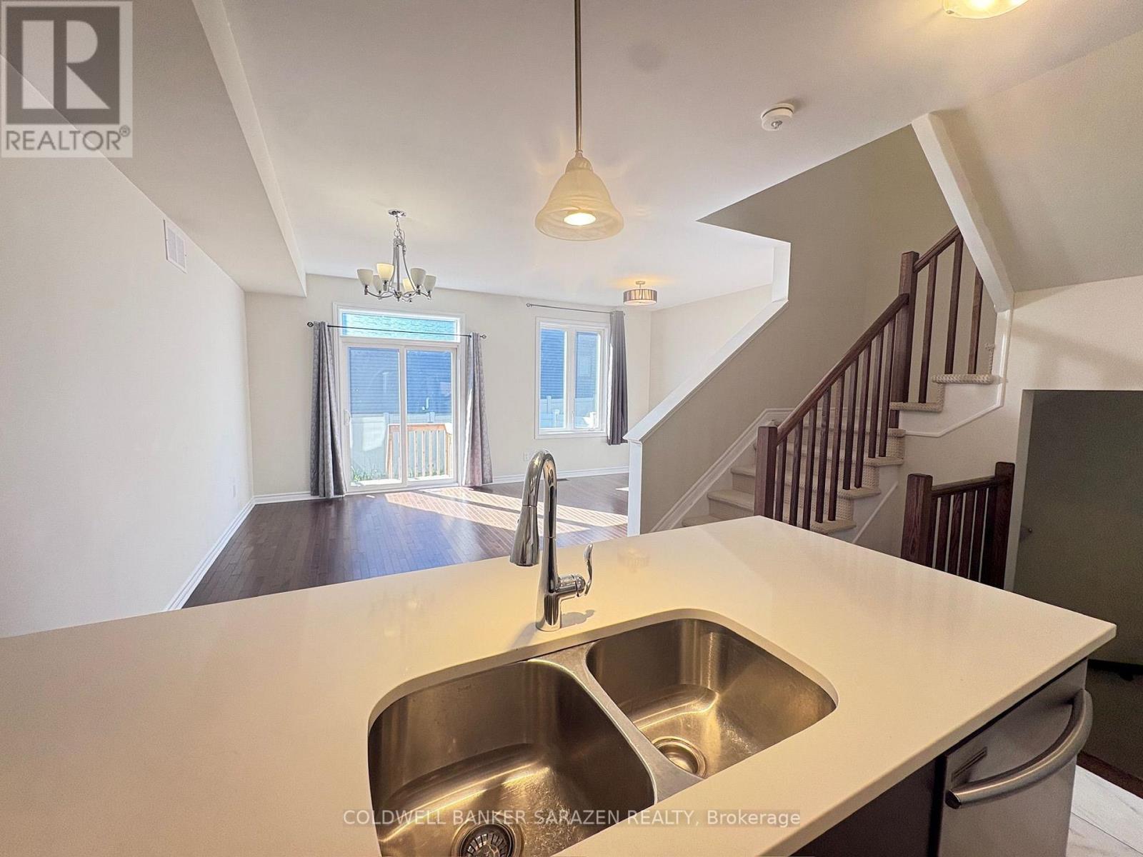 3 Bed, 3 Bath Townhouse for Rent in Ottawa – 216 TIM SHEEHAN PLACE, Ottawa – MLS# X14106718 - Image 7