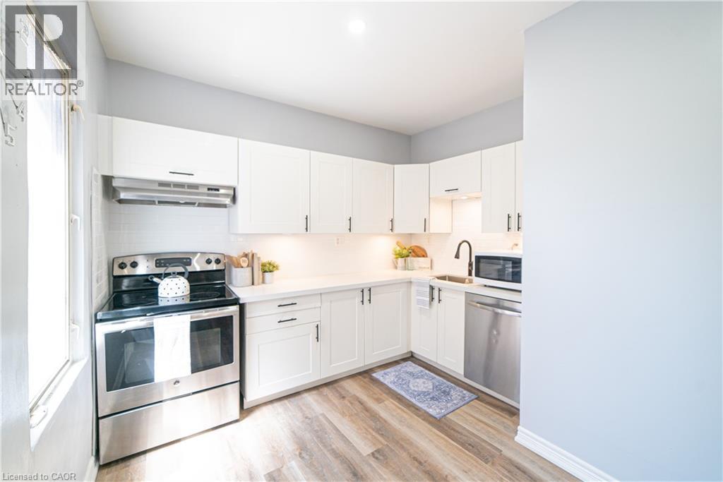 17 KINRADE Avenue, Hamilton — photo 11