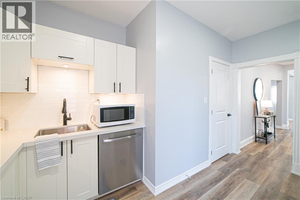 17 KINRADE Avenue, Hamilton — photo 12