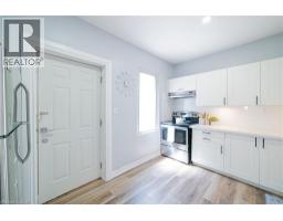 2pc Bathroom - 17 Kinrade Avenue, Hamilton, ON L8L6L5 Photo 9