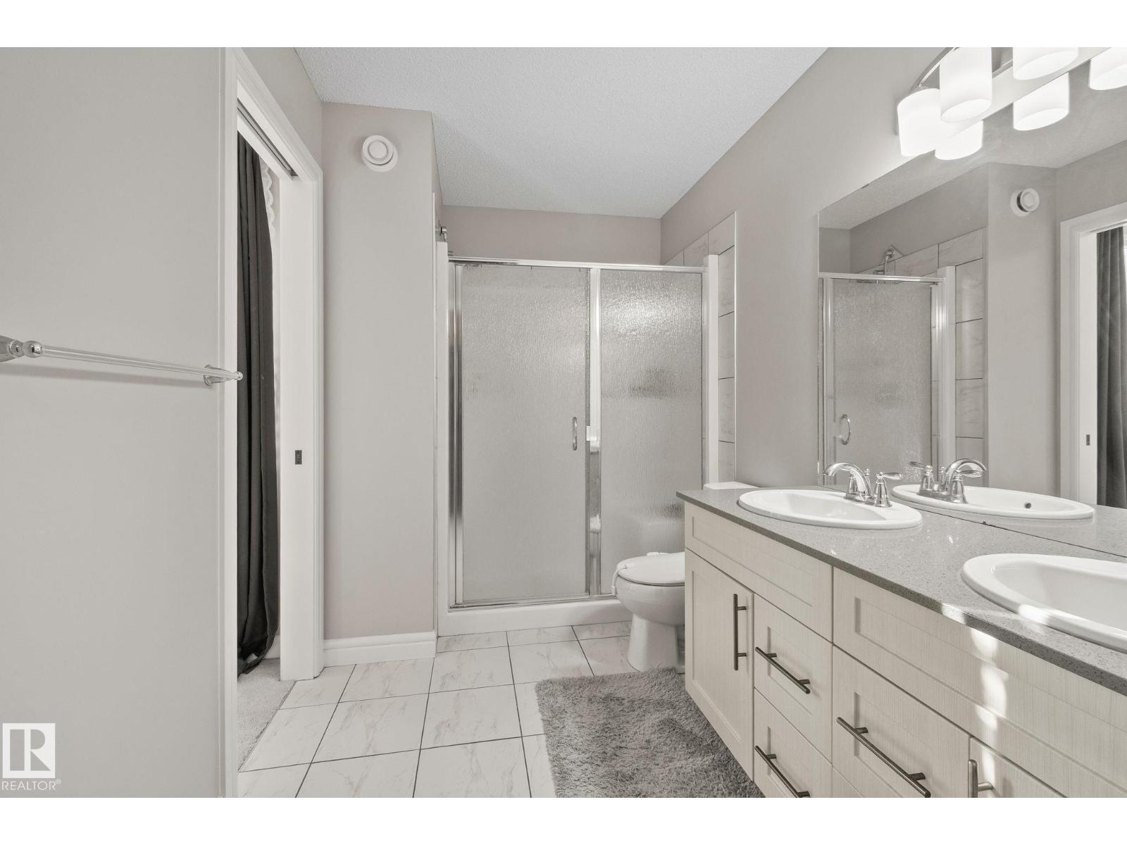 25 MCLEAN CO, Leduc — photo 24