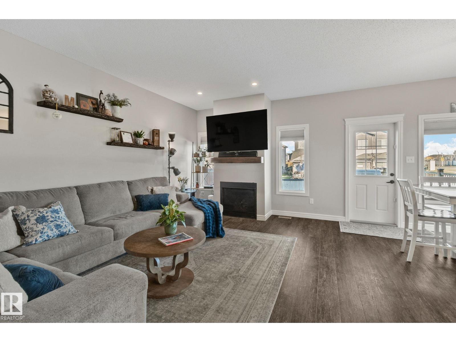 25 MCLEAN CO, Leduc — photo 13