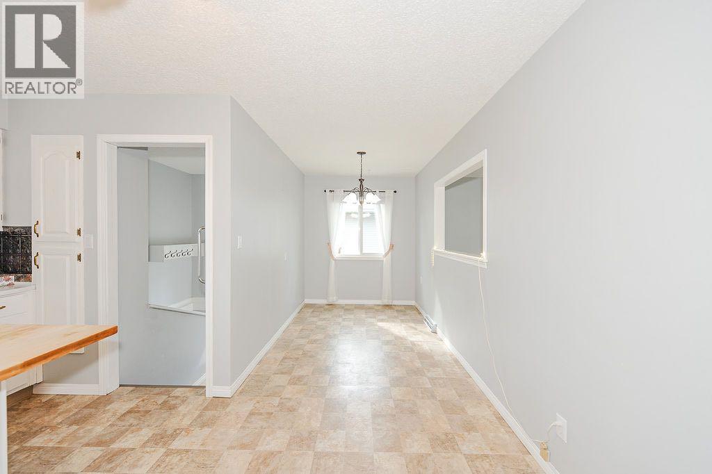 5117 49 Street, Daysland — photo 14