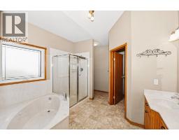 516 Park Ridge Close, Camrose, AB T4V4V2 Photo 22