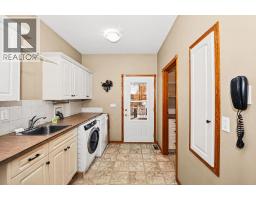 516 Park Ridge Close, Camrose, AB T4V4V2 Photo 26