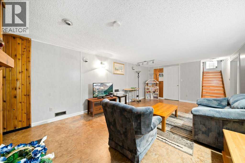 19 Greenbrook Way E, photo 19 of 36