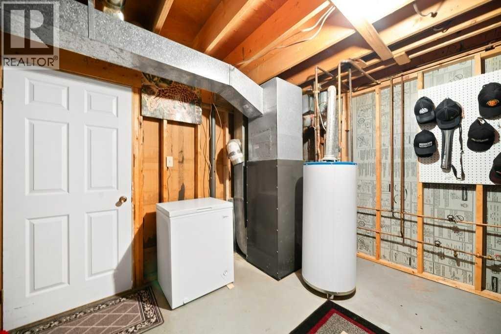 19 Greenbrook Way E, photo 26 of 36