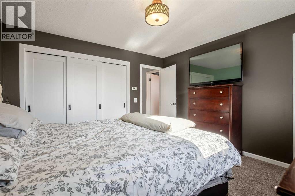 71 Strathclair Rise SW, Calgary — photo 14