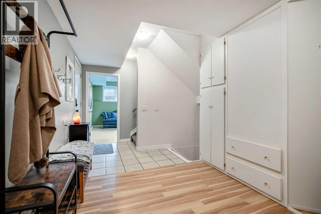 71 Strathclair Rise SW, Calgary — photo 29