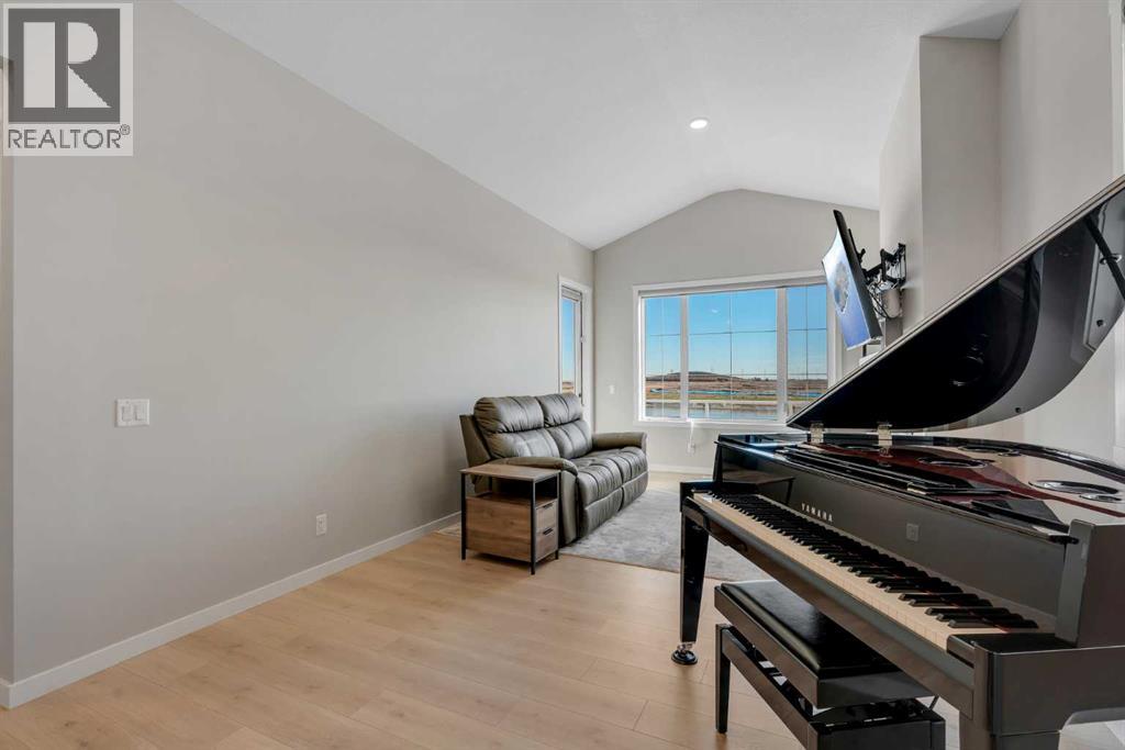 198 Savoy Landing SE, Calgary — photo 11