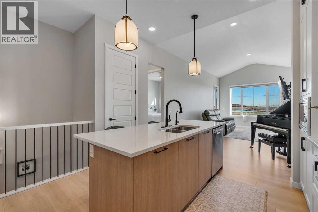 198 Savoy Landing SE, Calgary — photo 4