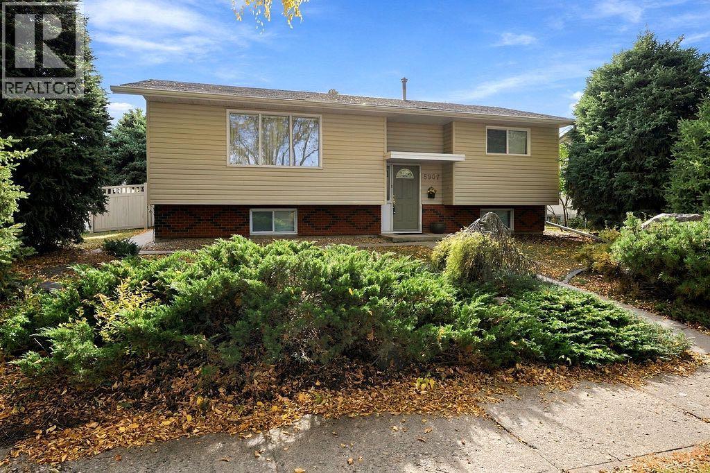 5907 43 Avenue, photo 42 of 45