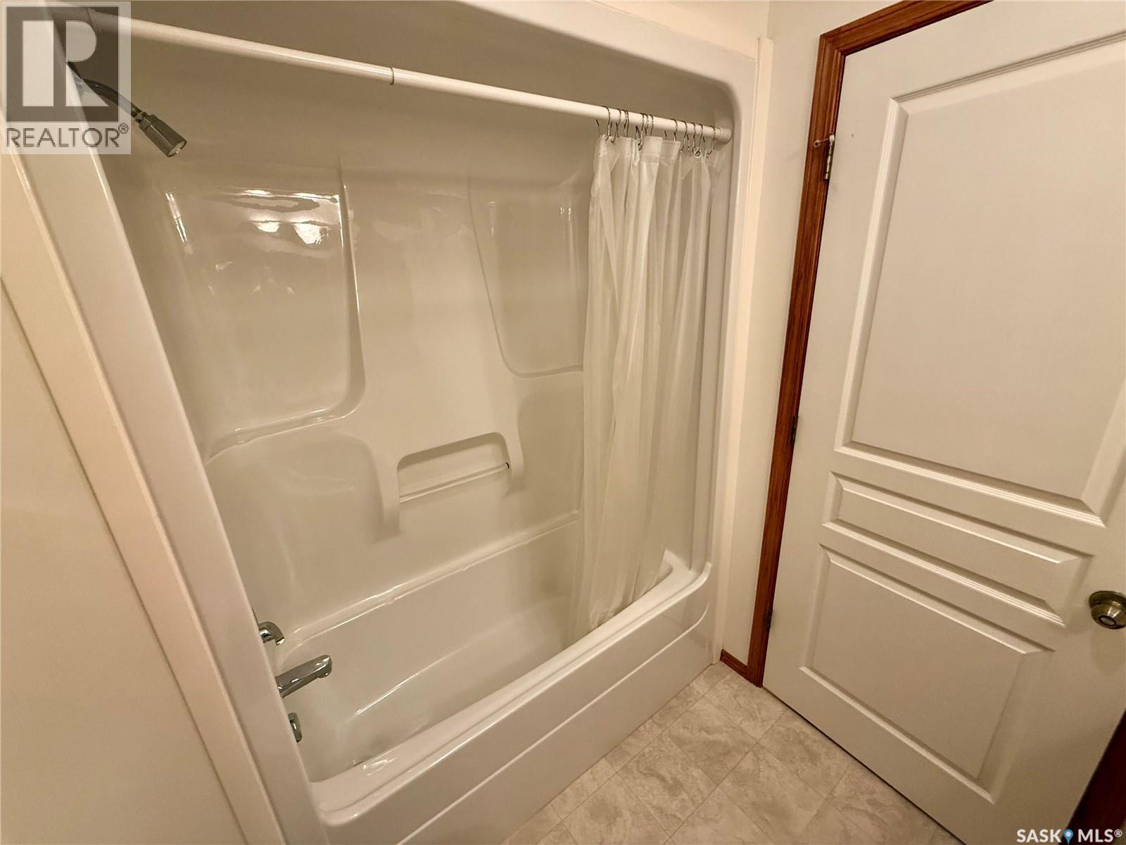 3512 Bishop CRESCENT E, Regina — photo 24