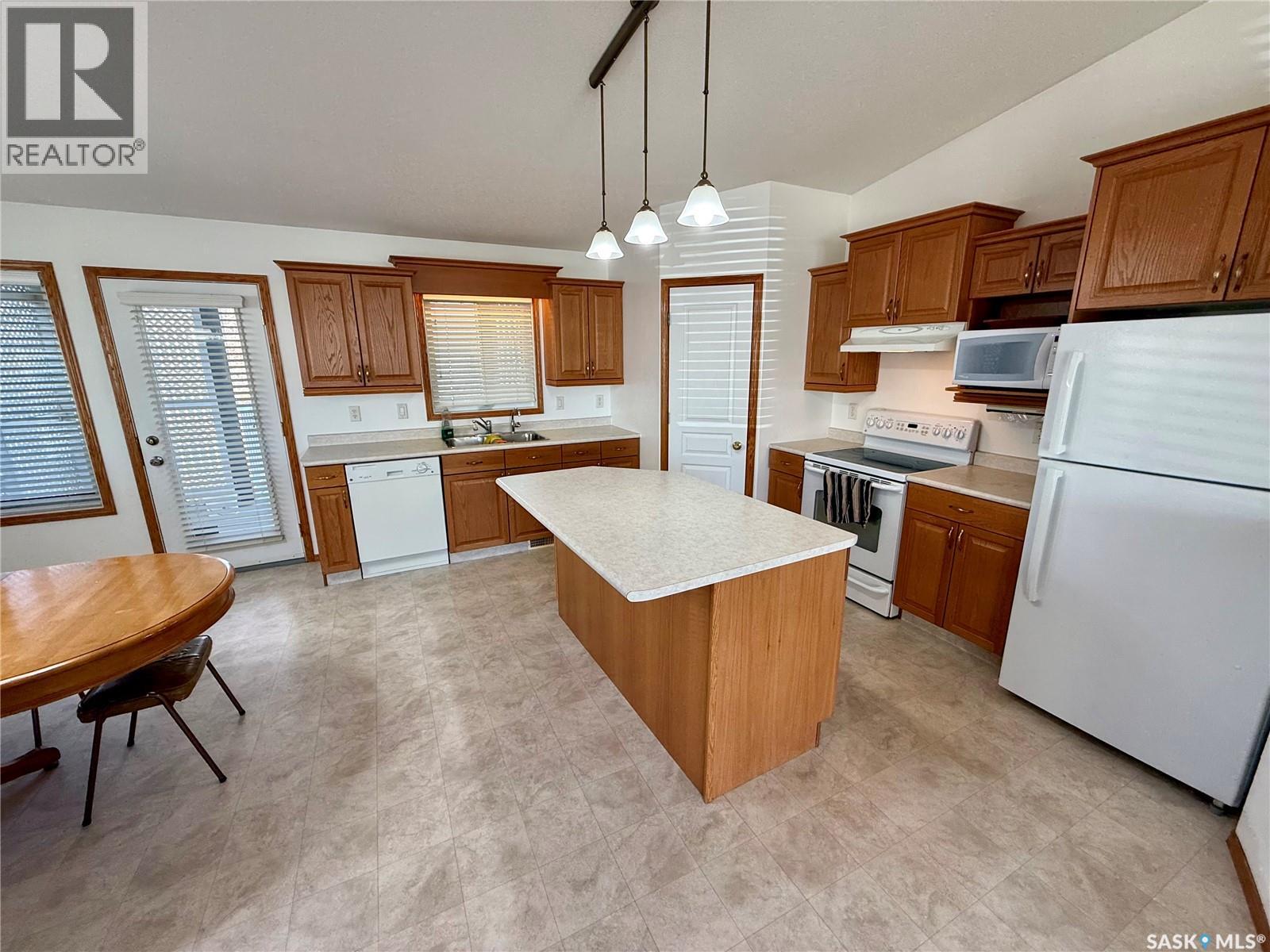 3512 Bishop CRESCENT E, Regina — photo 3
