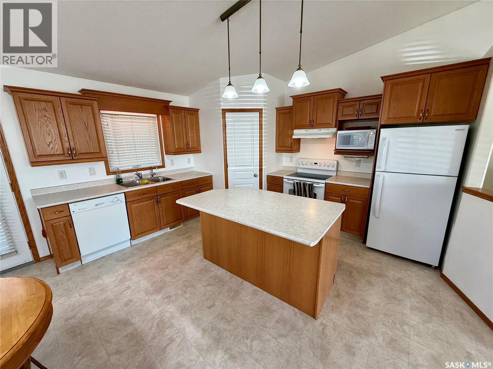 3512 Bishop CRESCENT E, Regina — photo 5