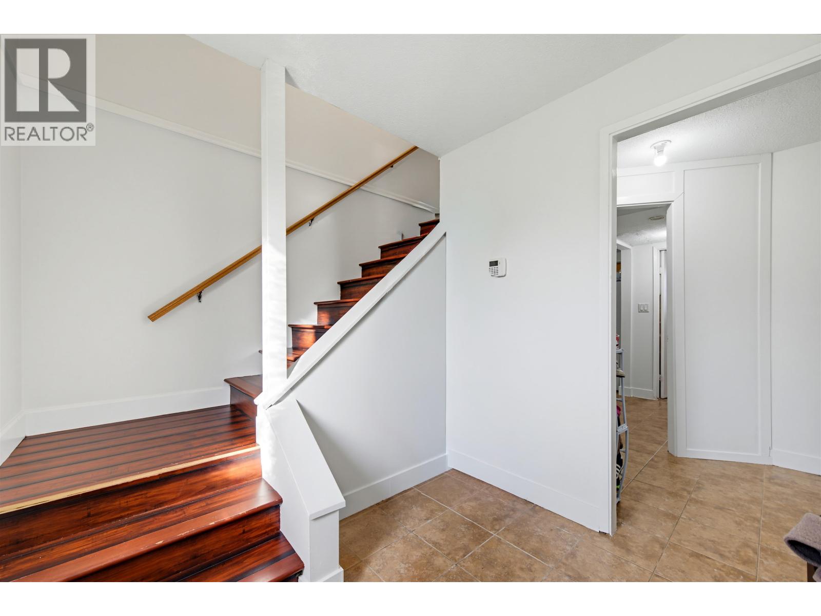 Photo of 3992 ST. THOMAS STREET 4