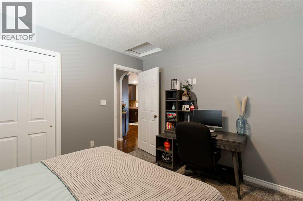 24 Somerset Place SE, Medicine Hat — photo 21