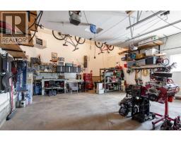 24 Somerset Place Se, Medicine Hat, AB T1B0G9 Photo 31